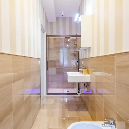 Gate - Luxury Konukevi Bari